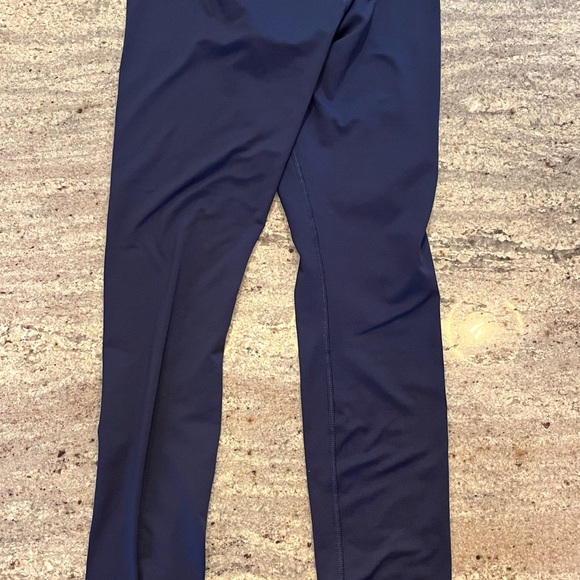 Under Armor Cold Gear Women’s Small Leggings - Picture 2 of 4